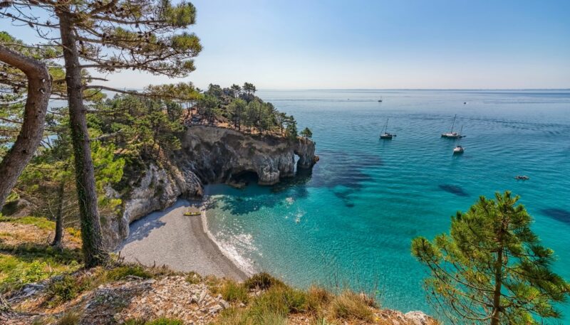 Plage de l'ile vierge